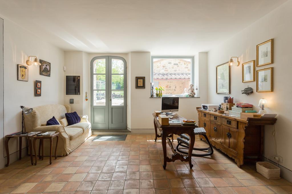Podere Orto Wine Country House Trevinano Exterior photo