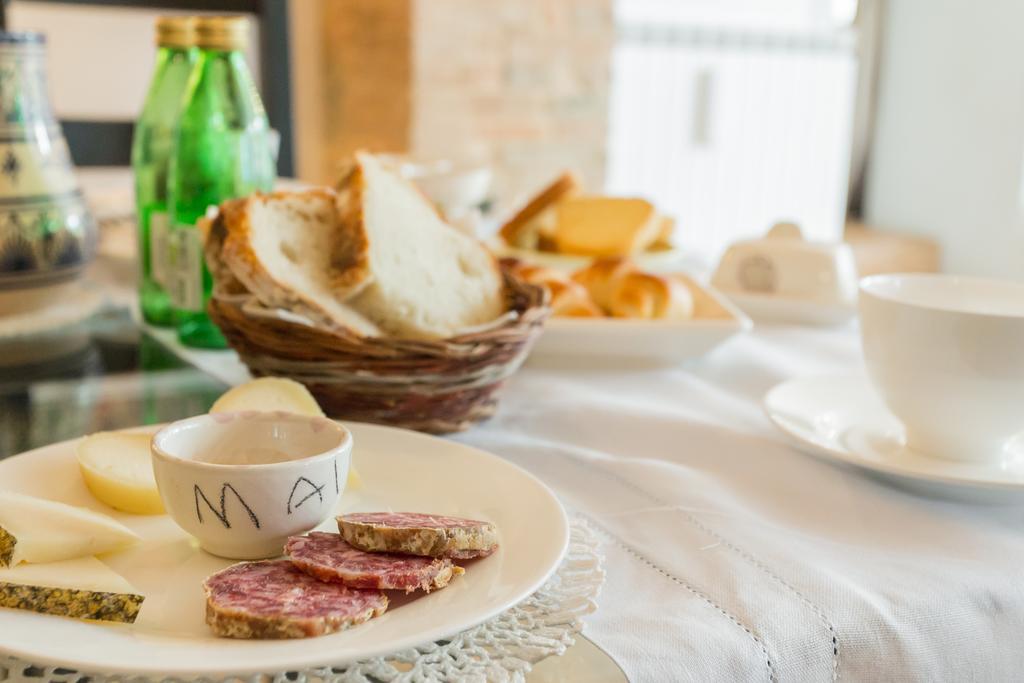 Podere Orto Wine Country House Trevinano Exterior photo